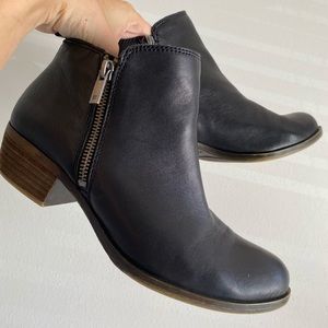 Black leather Lucky Brand boots